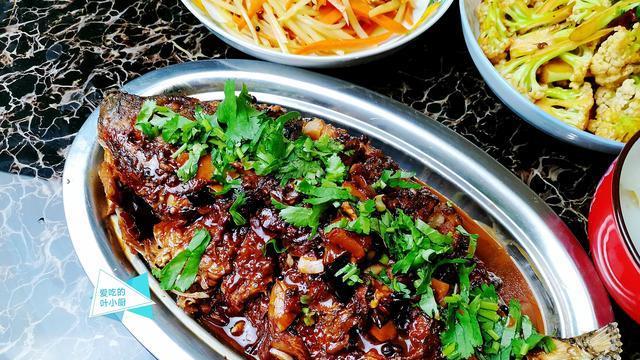 腊肉|我家小年夜晚宴必备的6道菜，寓意好味道好，网友：北方人真讲究