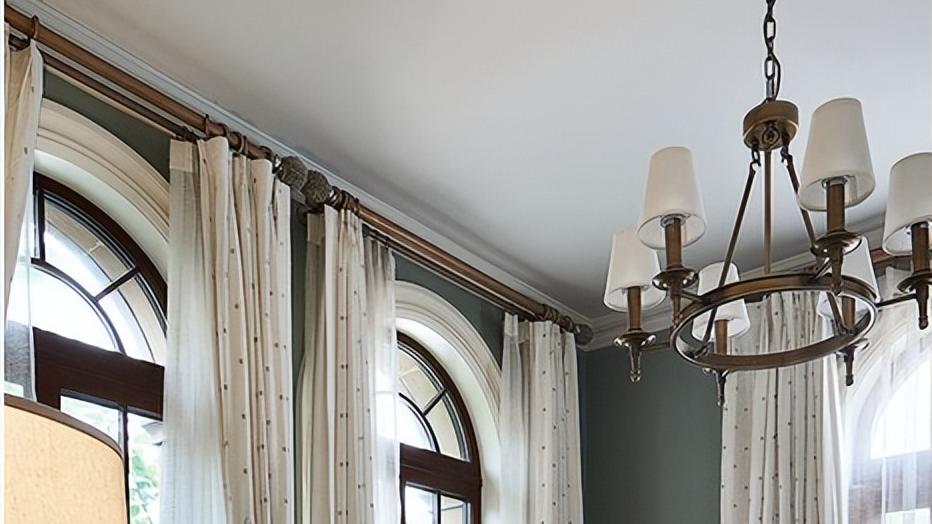 你家窗帘装的轨道杆还是罗马杆？别傻了，聪明人早就放弃它们了！