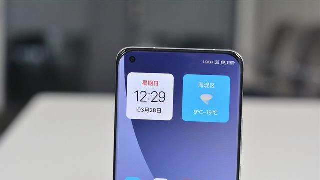 摩托罗拉|骁龙888+、512GB存储，跌至2299元，等等党又赢了！