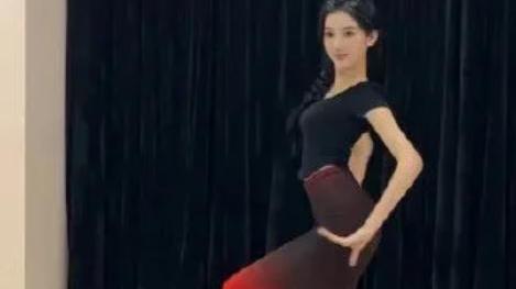 都美竹|吴亦凡还在蹲大狱，都美竹却顺利通过艺考进军娱乐圈，颜值遭质疑