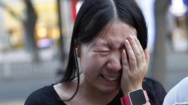 乳腺癌 25岁女白领患“乳腺癌”，得知后悔大哭，或许与1个漂亮东西有关