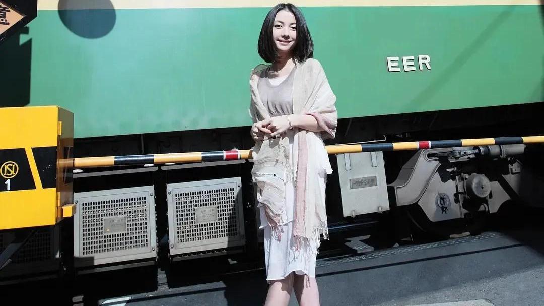 铁甲小宝|还记得那个《铁甲小宝》女警花么？43岁依旧“甜美”无比