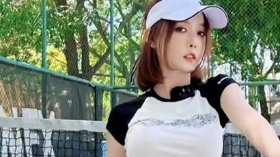 汤姆·克鲁斯|网红聂小雨穿百褶裙打网球，弯腰下跪发福利，网友：离被封不远了