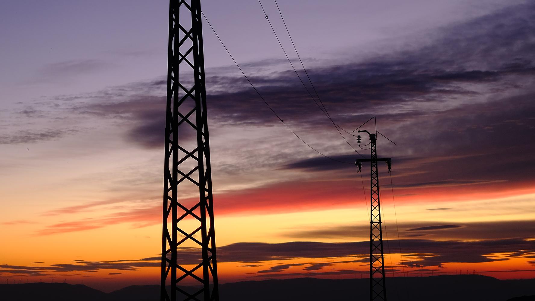 iOS|如果导线足够长，在电流到达前就关闭电源，还会触电吗？