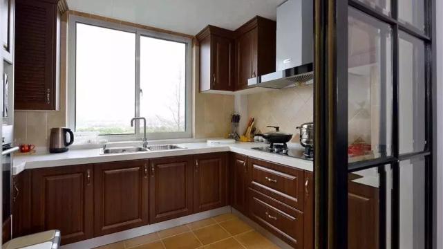 90后夫妻装修102㎡婚房，美式见多了，但品位这么好的还真没见过