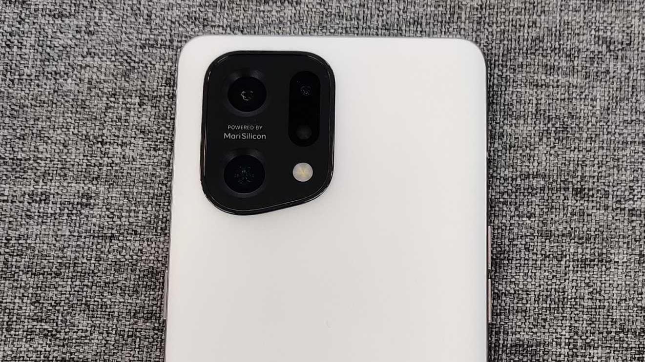 oppo find x5|毕业生换手机有门道，中高端档位最合适，OPPO Find X5或成首选