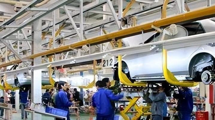 招聘|就业市场的强心剂，比亚迪宣布招聘15万人，包括2万名应届毕业生