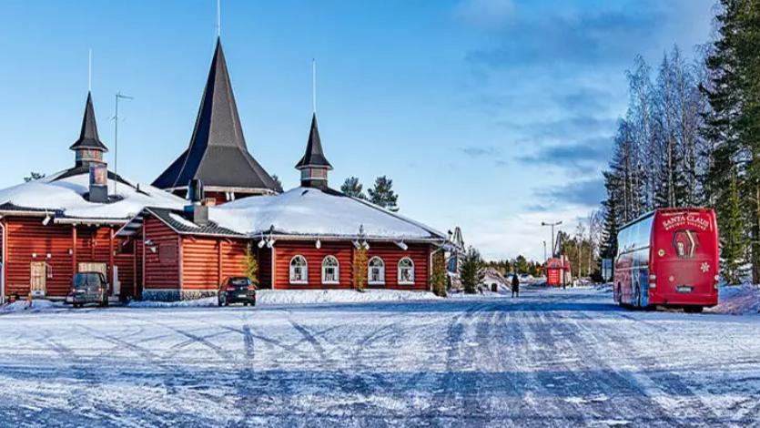 |它是全世界唯一建在北极圈的省会，是圣诞老人的故乡，全世界有名
