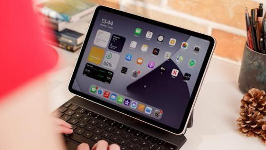 面对iPad的强势表现，安卓平板也在生产属性上实现着突破？