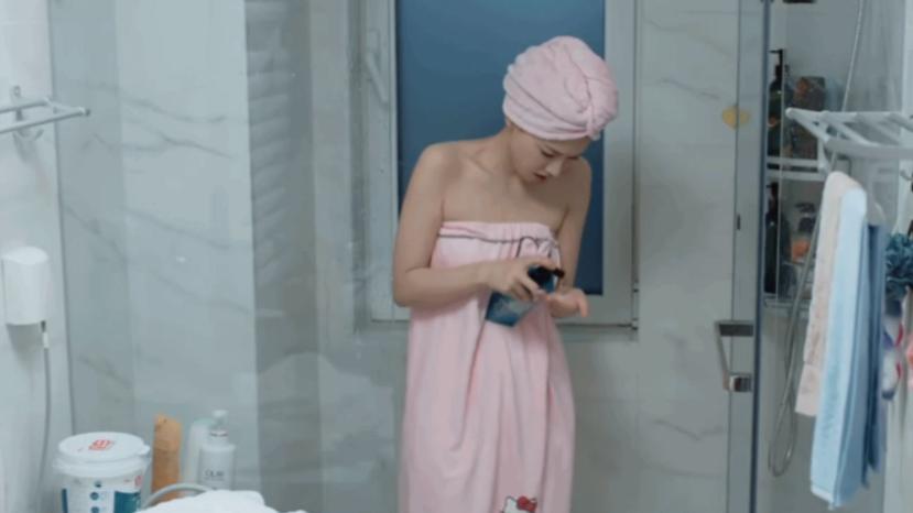 校花|想出名得豁出去演！曾pk大S被嘲的“武大校花”，今凭小姑子出圈