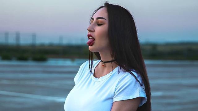 肿瘤|主持人的身材占有收视率？凹凸有致更显难得，她被加冕为健美小姐