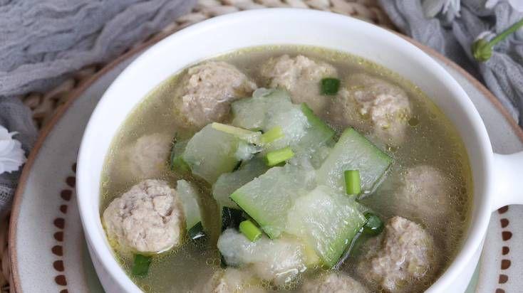 冬瓜丸子汤，美食美味，却不油腻