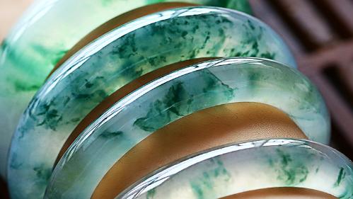 |不会还有人不清楚翡翠的小知识吧？实在不知道，就快看这篇文章