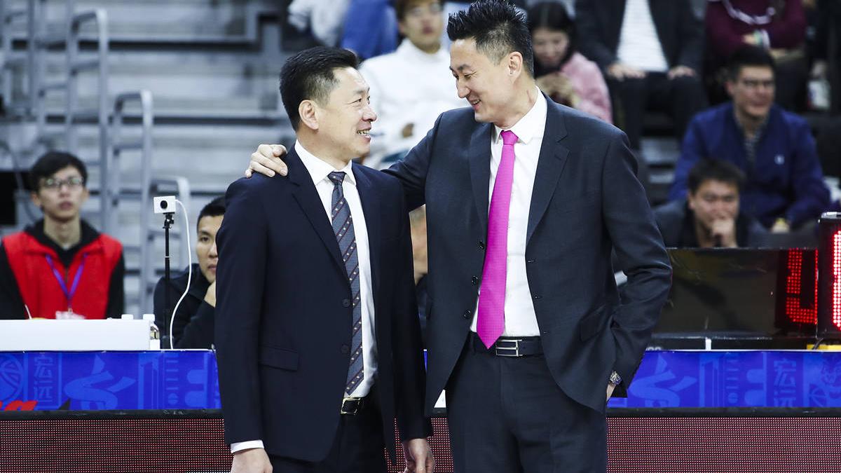 李春江|CBA最佳教练惹争议！名嘴怒批评选太扯：为何杨鸣、李春江落选？