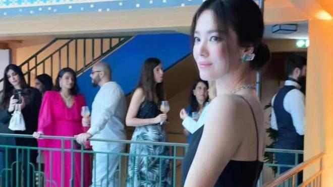 宋慧乔|40岁宋慧乔无ps生图曝光！网友失望：是真的老了，皮肤都松弛了