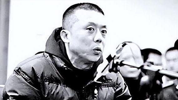 亿万富翁|案例：罪犯隐藏15年，成为亿万富翁，还将女友捧成知名女星