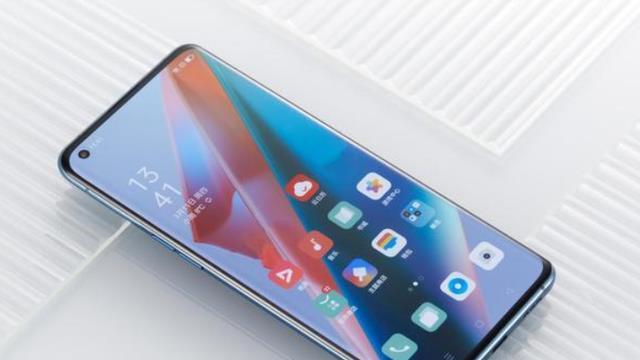 OPPO|OPPOFindX6携手一体高端屏+骁龙8Gen1Plus+自研芯片，双芯神机