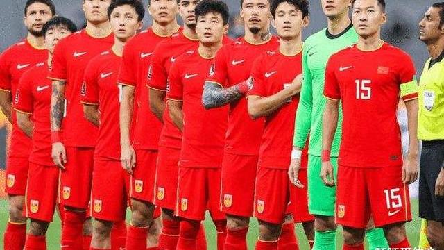 国足|人民日报正式重拳出局，14字表态警告国足，接受批评认真反思