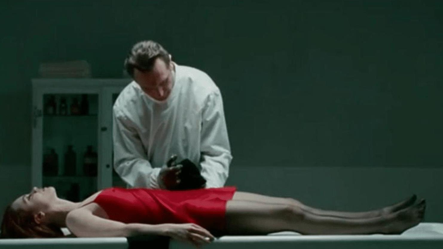 入殓师|入殓师的烦恼：亲戚看到自己都下意识躲着，更别提找另一半了