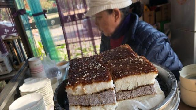 云南|云南县城的特色早餐，当地人天天吃，8元1两外地游客吃完还打包