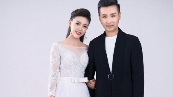 刘和刚|刘和刚：儿女双全甚欢喜，结婚12周年纪念日当天一家四口拍全家福