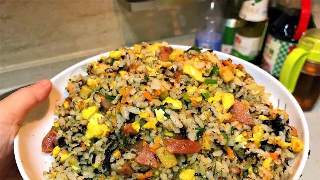 口感惊艳的紫菜炒饭，神来之笔~