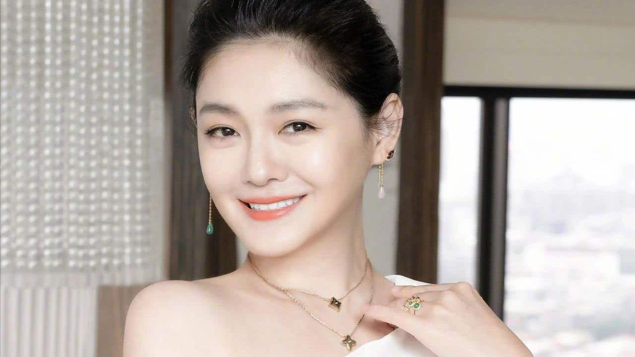 穿衣搭配|大S为老公发声！辟谣具俊晔被迫离开台湾: 无犯罪记录证明正在办理