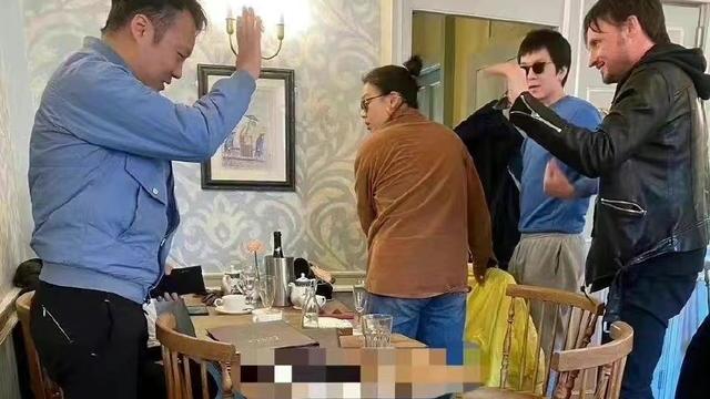 吴映洁|网友英国偶遇马思纯，疑似在英国待产，网友：辣眼睛