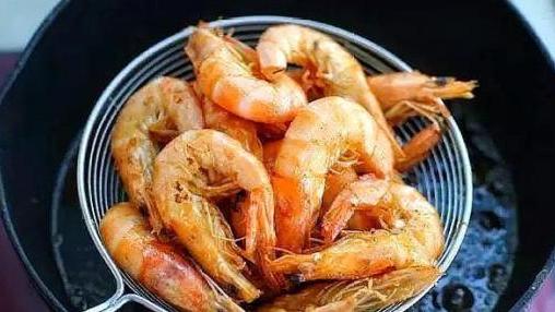 萝卜|椒盐大虾的制作方法，做法简单容易学习，香酥美味壳脆肉嫩
