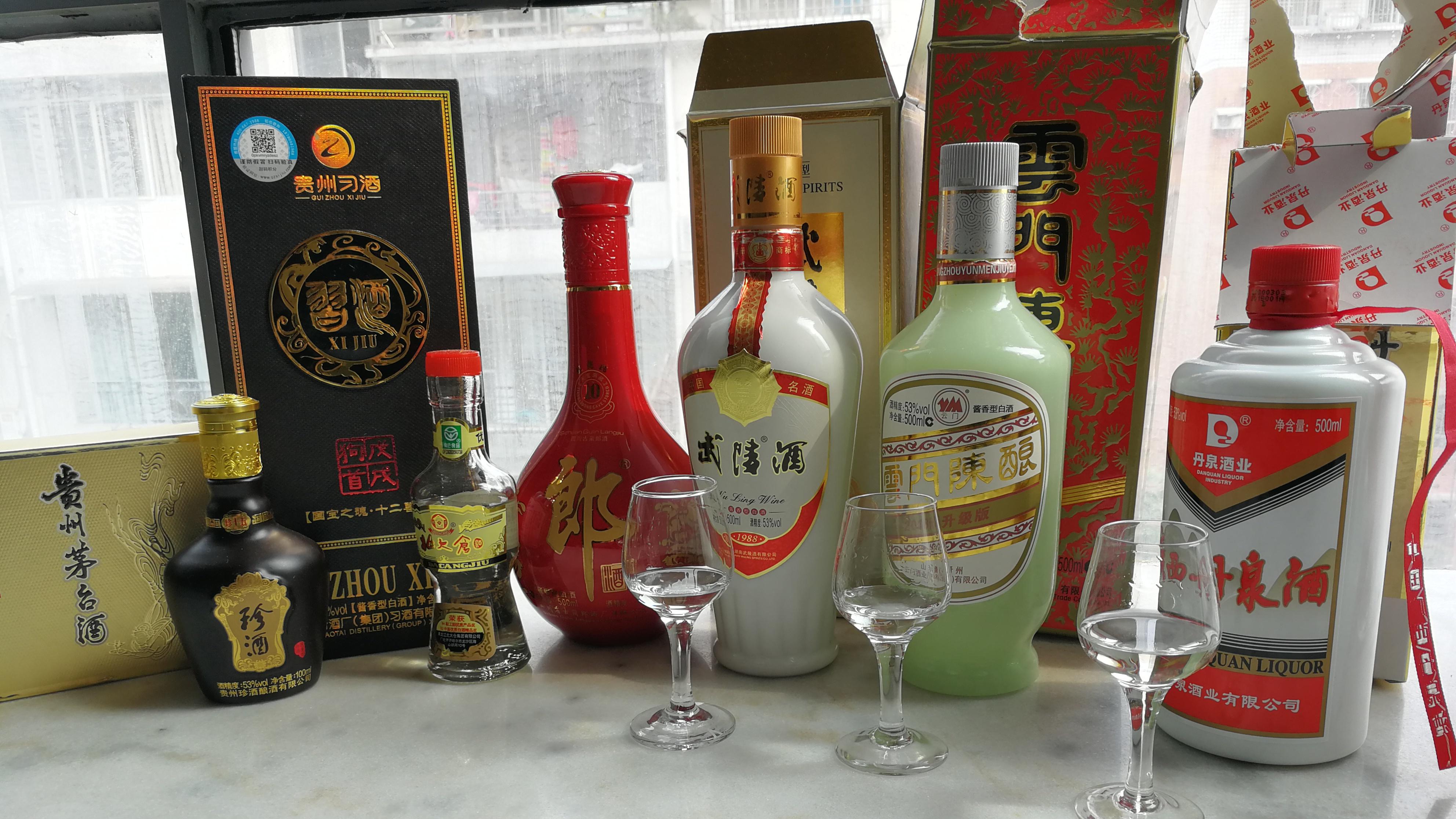 从贵州老三春金壶春酒品鉴说茅台酱香型白酒勾调的关键点