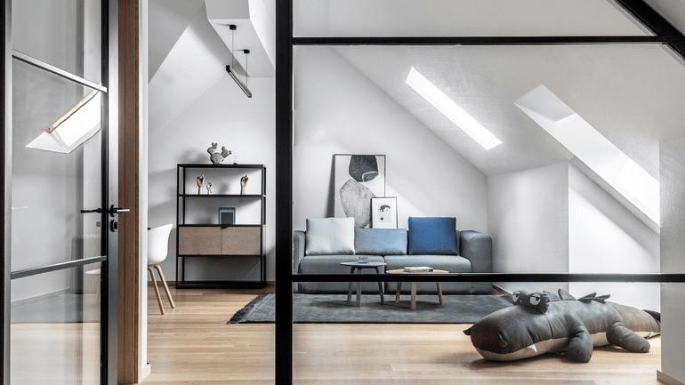 住在一楼深受楼上噪音祸害，弃房买顶楼，居住舒适感绝了！