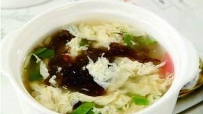 大脑|聪明老人，常吃3道菜，做3个动作，防脑梗，脑血管悄悄变通畅！