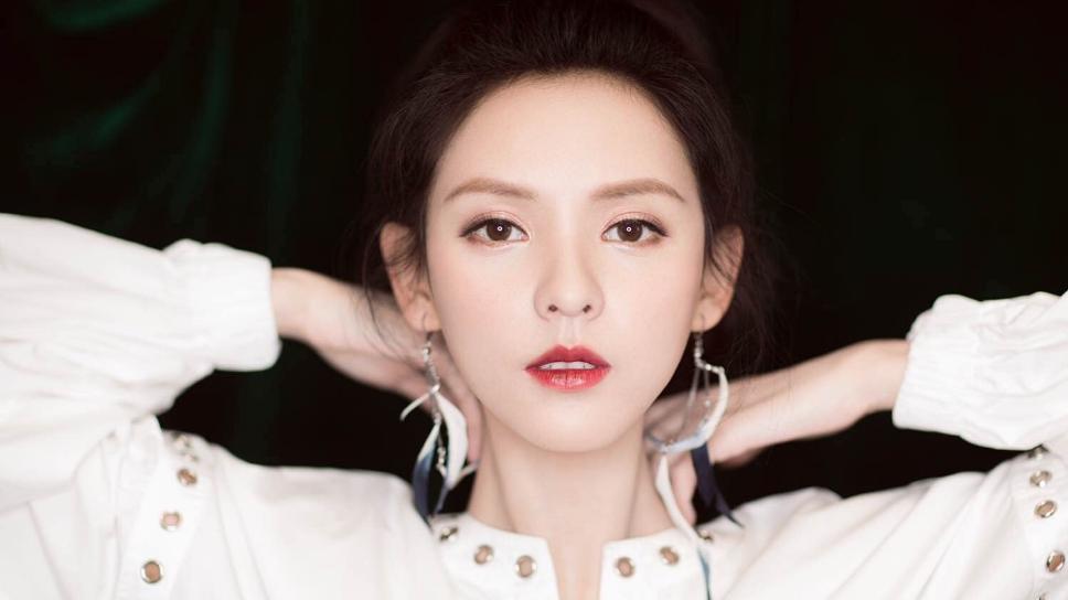 陈赫|王思聪“最美前女友”，从网红晋级成明星，她都做了些什么？