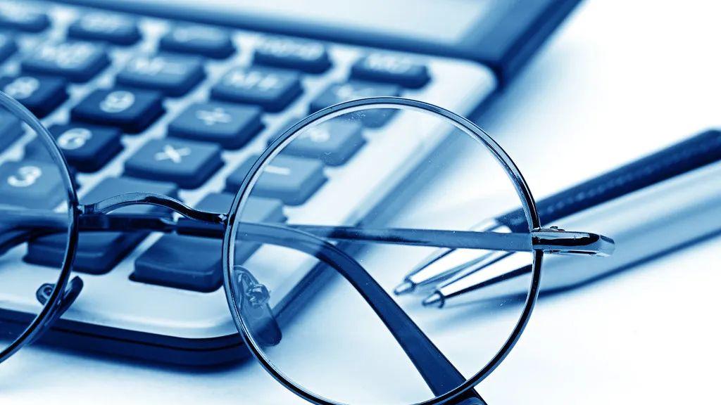 让自己成为“现实主义者”，远离“负债”，拥抱“财富”