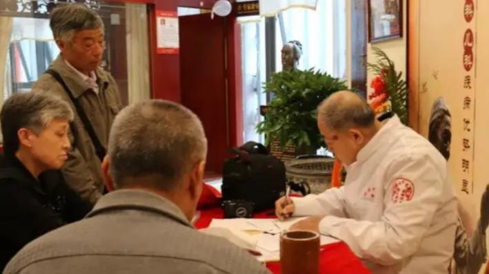 失眠|肾精枯齿先落，内火旺龈先萎？中医：坚持“1习惯”牙齿牢如铁