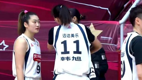 女篮|顶级后卫加盟中国篮坛豪门！携手辽宁名帅 冲击总冠军
