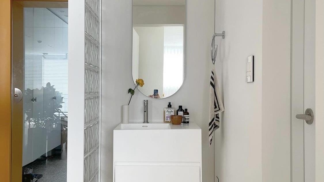 韩国太太的极简之家，简约不简单，场面引起强烈舒适，网友：想住