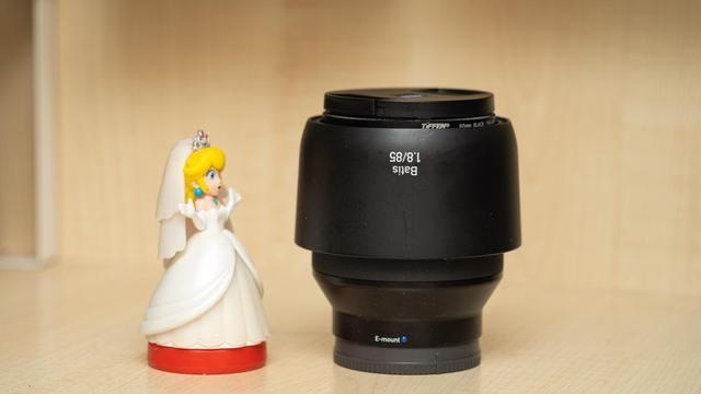酷睿处理器|索尼微单镜头除了橙标G大师外，这个蓝标也不差：Batis 85mm f1.8