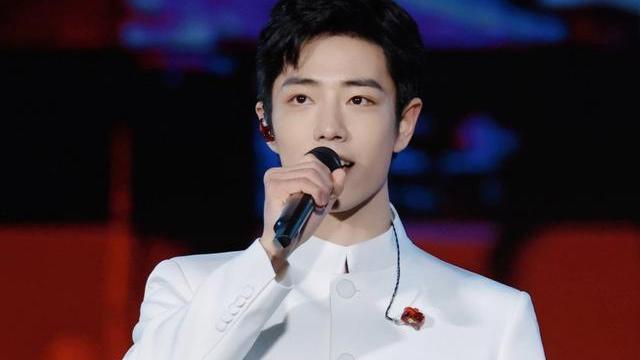 肖战|肖战新代言打破规则！《圣罗兰》再度置顶肖战，得到本人回应