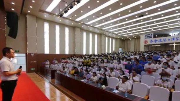 分流|能否取消普职分流，引激烈讨论，《人名教育》发声，这省提出看法