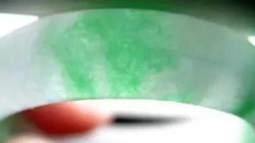 翡翠|一块翡翠上还能有真有假？这到底是怎么一回事？