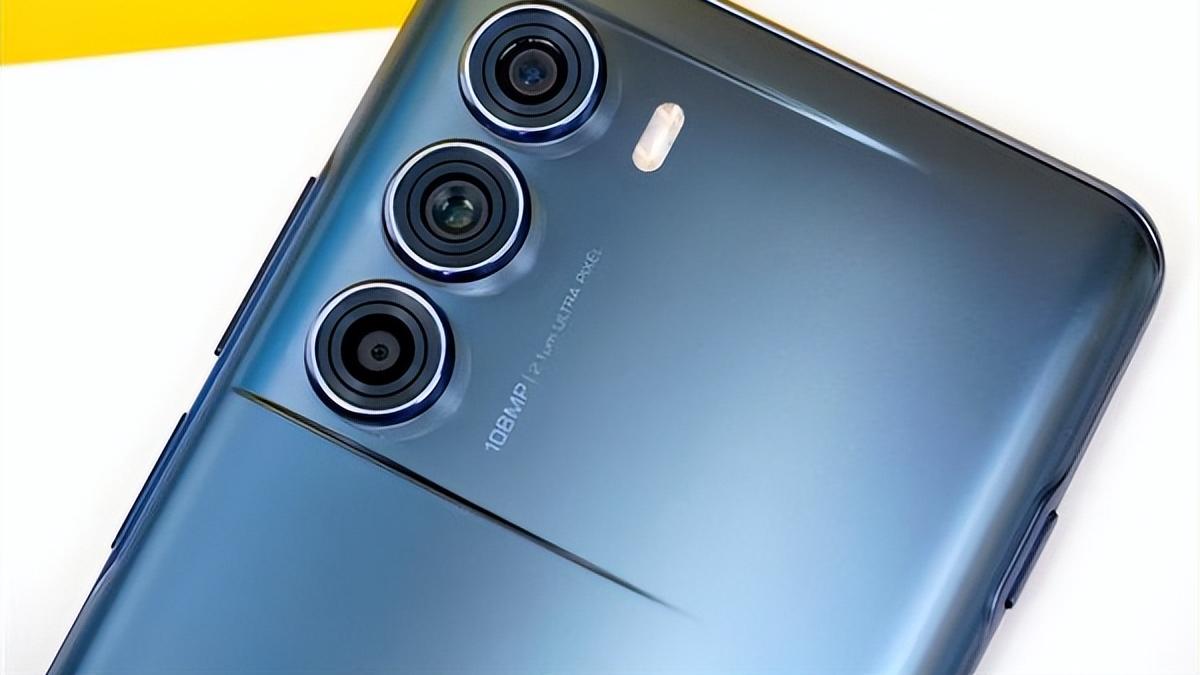 芯片|价格下滑，中端市场买512GB存储空间手机产品到底香不香？