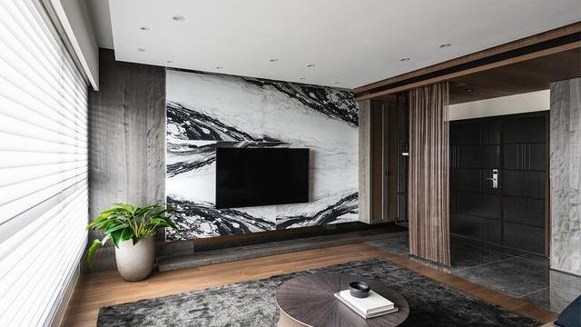 149㎡三居室新家，巧妙将客厅和书房一体化，使用后才知道真的很爽