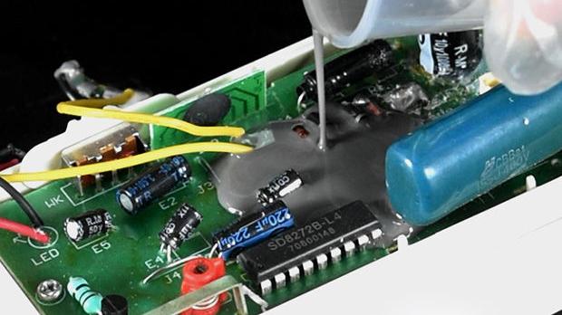 防水粘接密封胶的主要性能是什么？适合用在哪些行业？