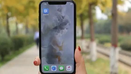 |苹果1200万像素前置比国产5000万像素前置拍照好，说明什么？