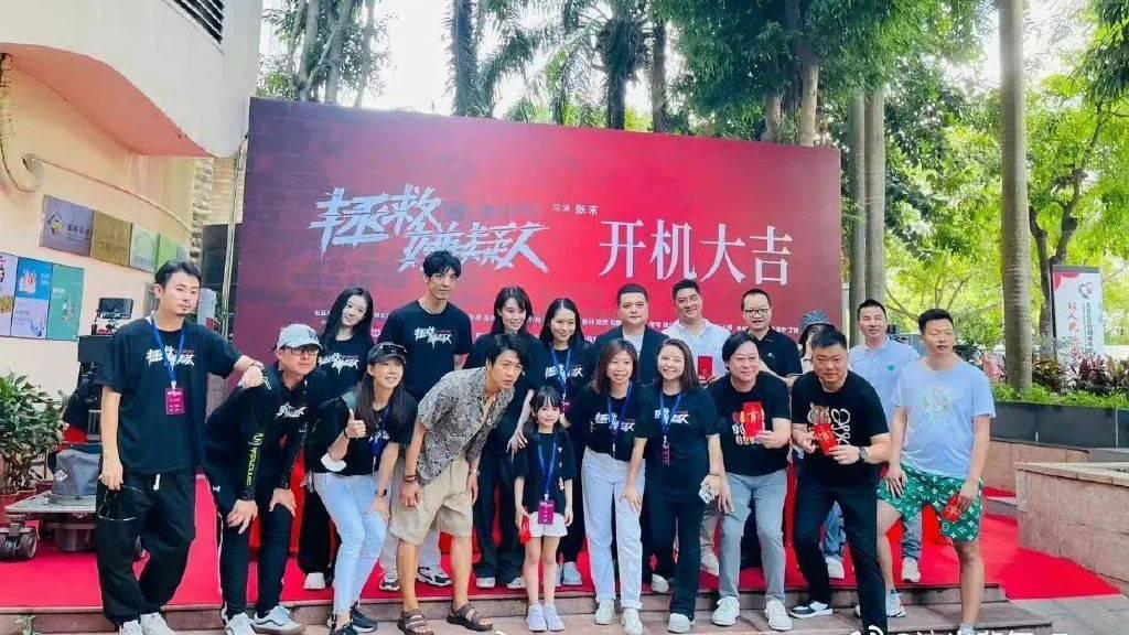 张小斐|张小斐“抛弃”贾玲与张艺谋的女儿合作，另类上位记暴露了野心!