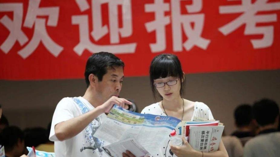 本科生|公办专科和民办三本差距不是一丁半点，学生要了解，避免到时后悔