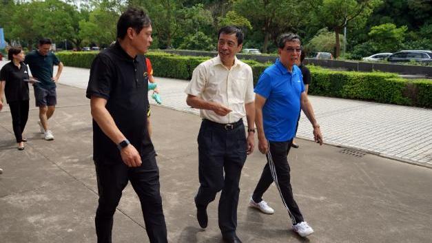 春晚|范志毅上吐槽大会意外入娱乐圈，商务不断，如今又说要退出去？