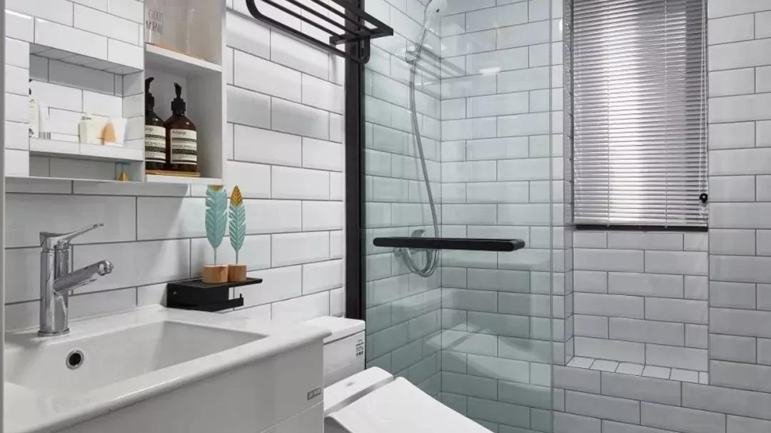 现在开始流行瓷砖不铺满，试着加点这个