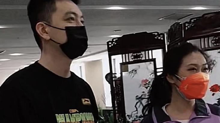红牛|省政府迎接辽篮！全员获鲜花，横幅亮眼，杨鸣嘴碎，韩德君站C位